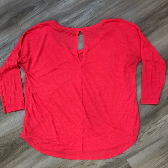 2/$12 American Eagle Shirt - Picture 4 of 4